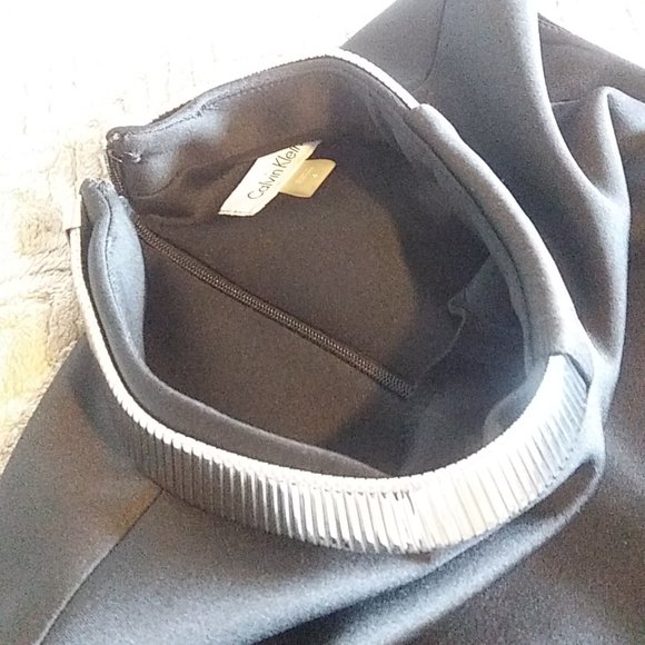 Calvin Klein Women's Scuba Sheath Sleeveless Dress - Color Black - Size 4 - Picture 7 of 16